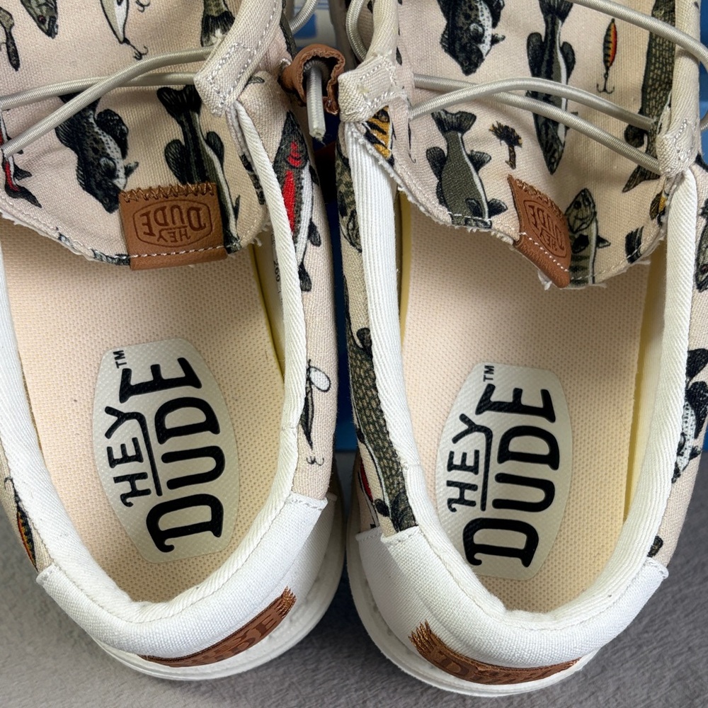 Hey Dude Shoes - Wally Fish Lure - Picture 8 of 9